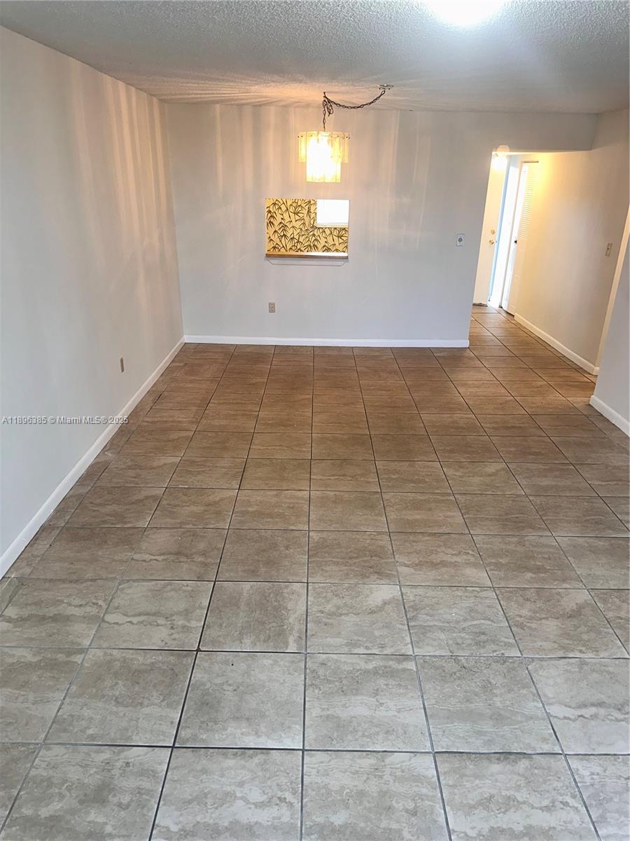COURTYARDS OF BROWARD CON - Residential Lease