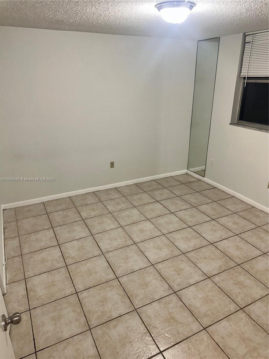 COURTYARDS OF BROWARD CON - Residential Lease