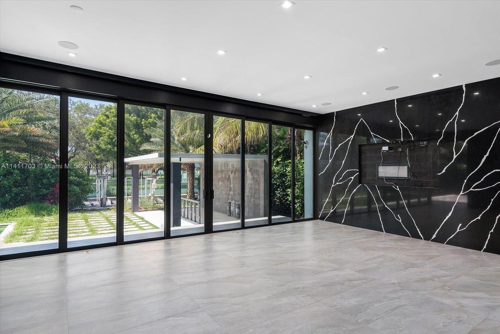 GOLDEN ISLES - Residential