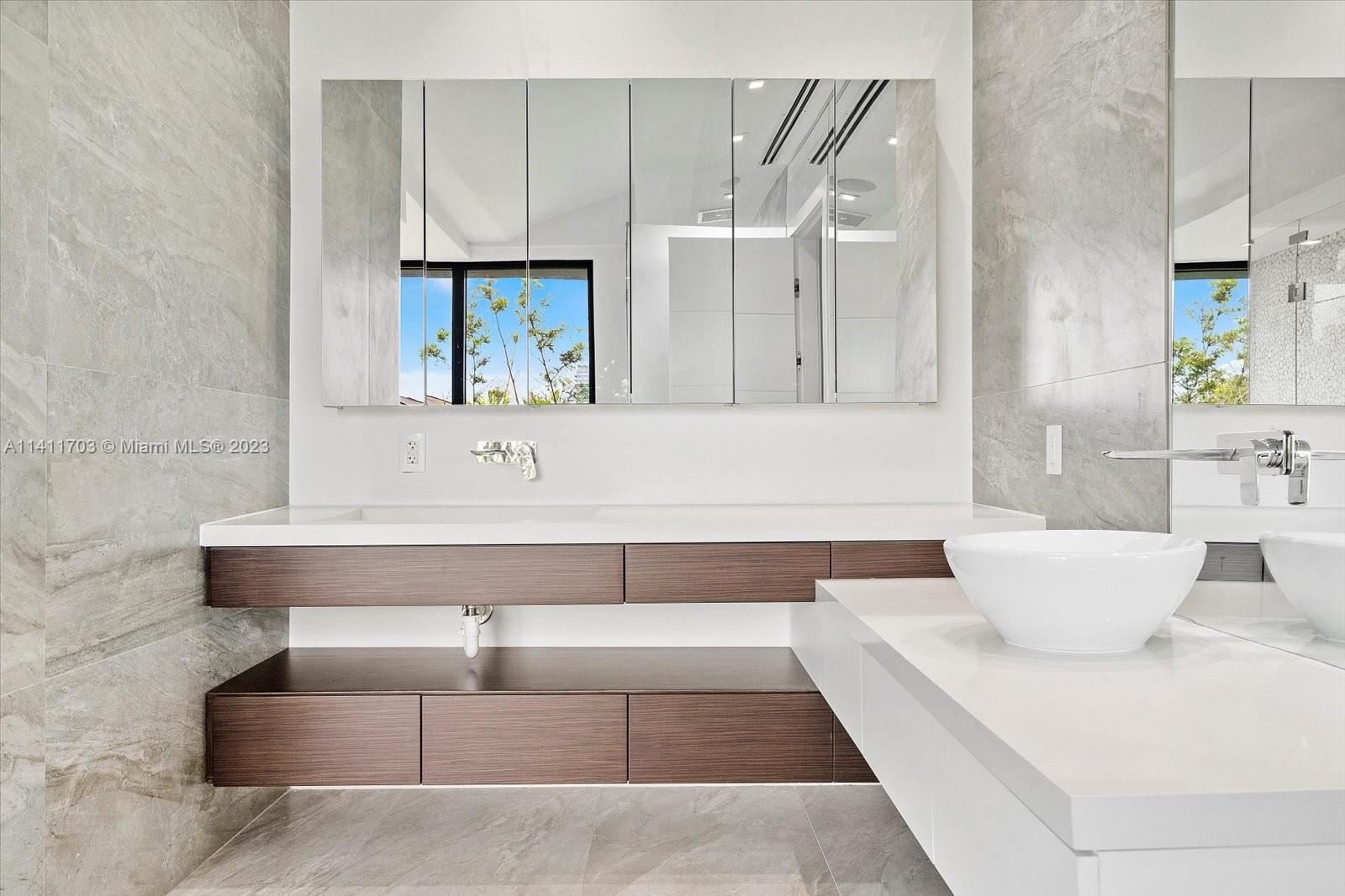 GOLDEN ISLES - Residential