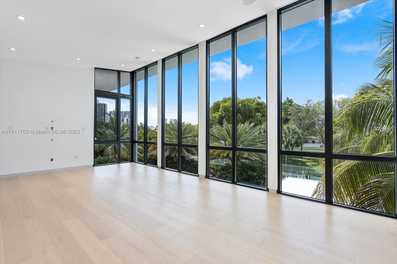 GOLDEN ISLES - Residential