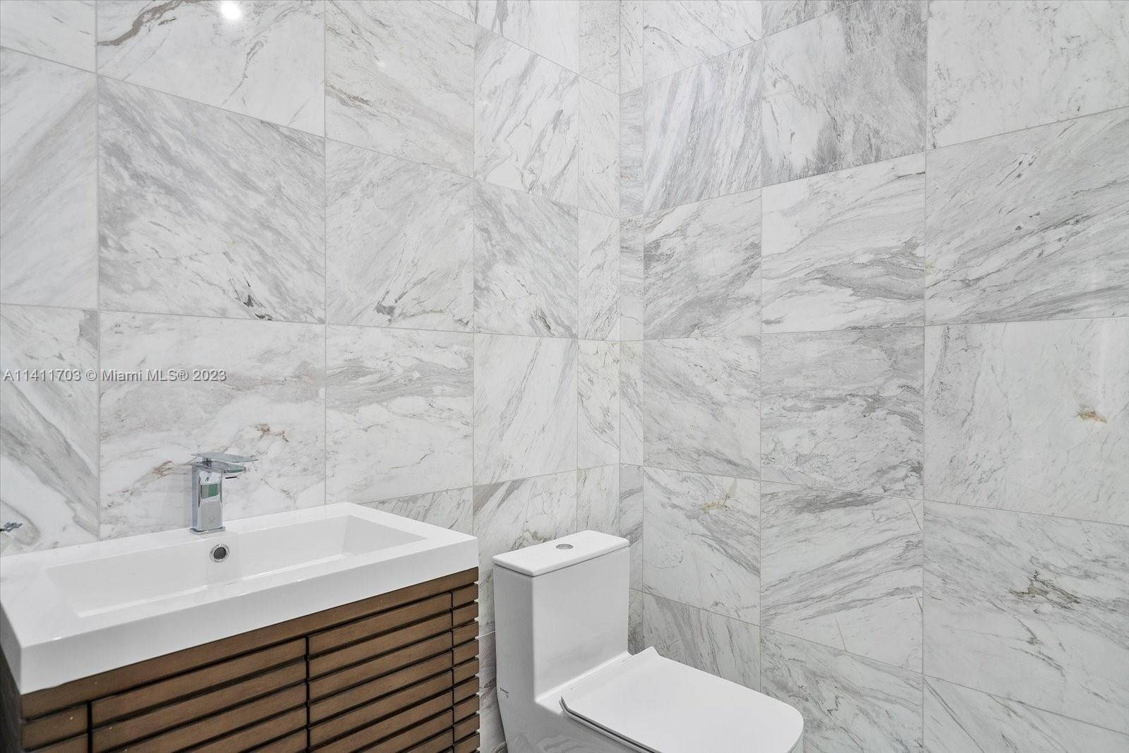 GOLDEN ISLES - Residential