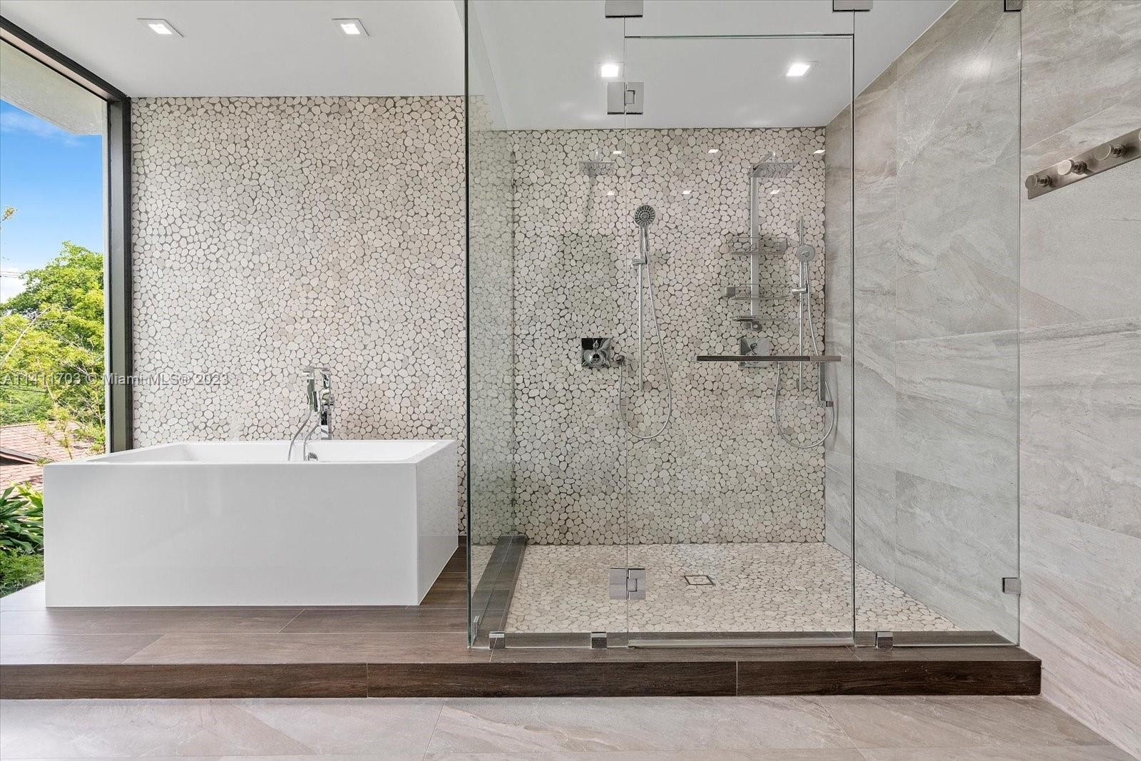 GOLDEN ISLES - Residential