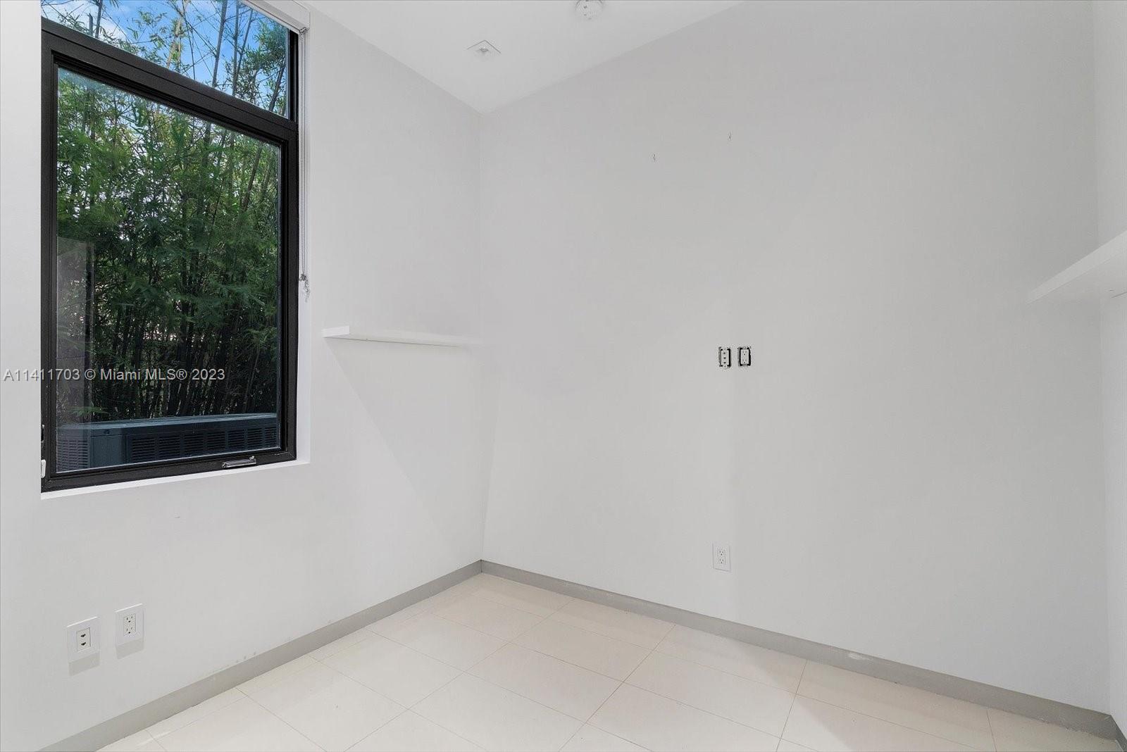 GOLDEN ISLES - Residential