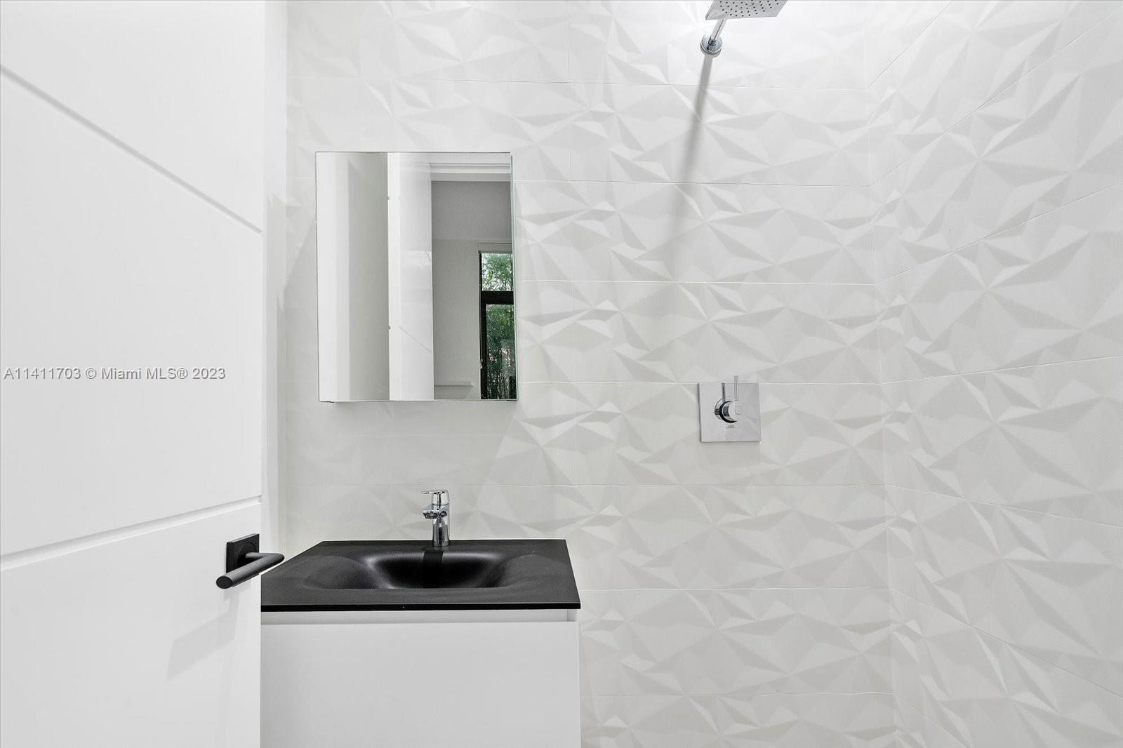 GOLDEN ISLES - Residential