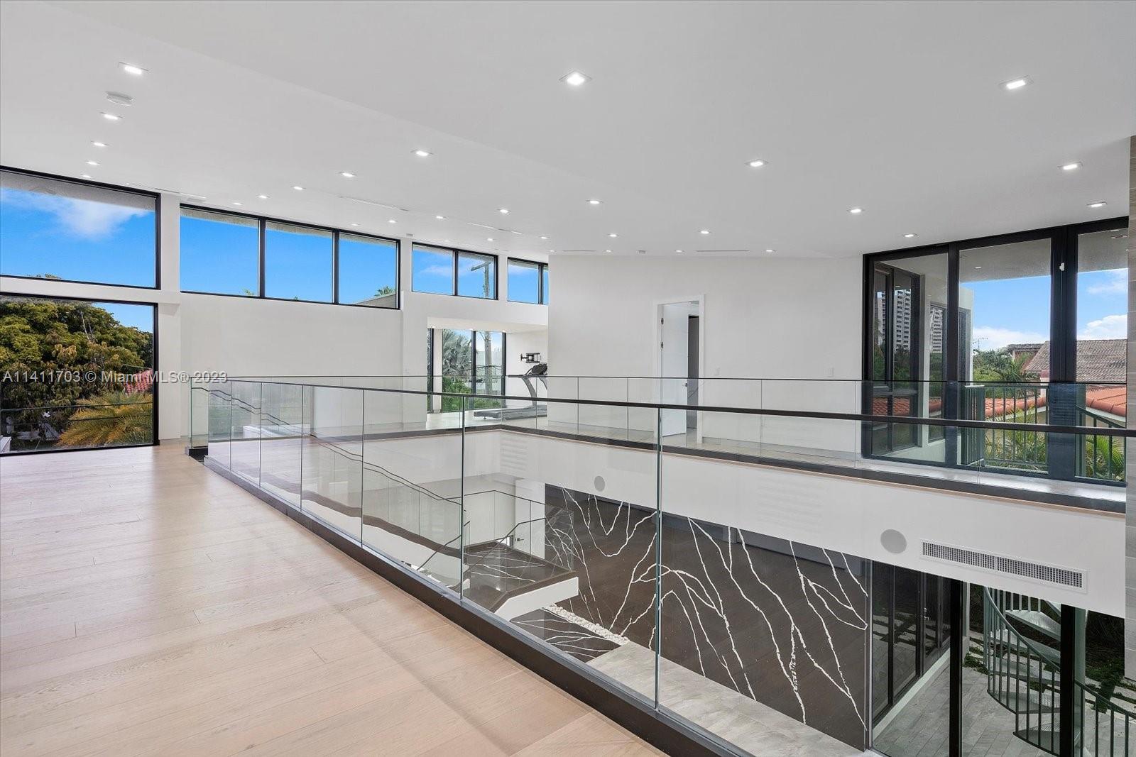 GOLDEN ISLES - Residential