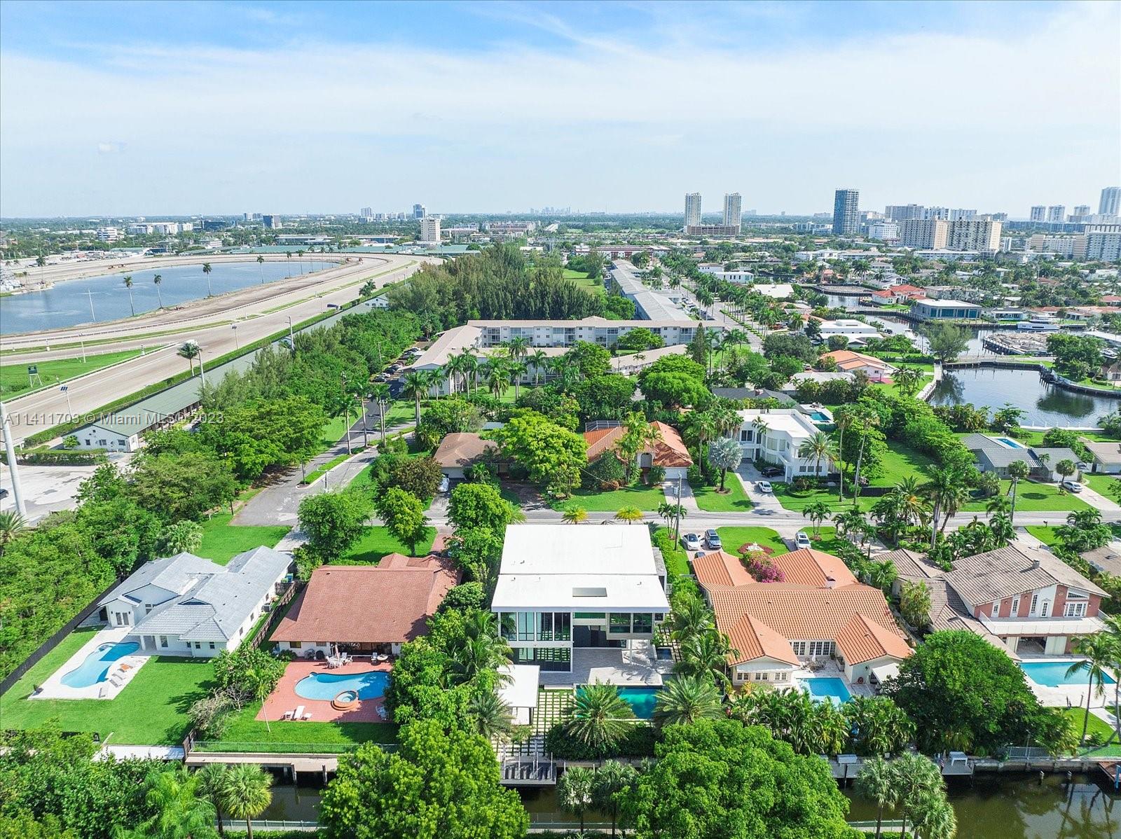 GOLDEN ISLES - Residential