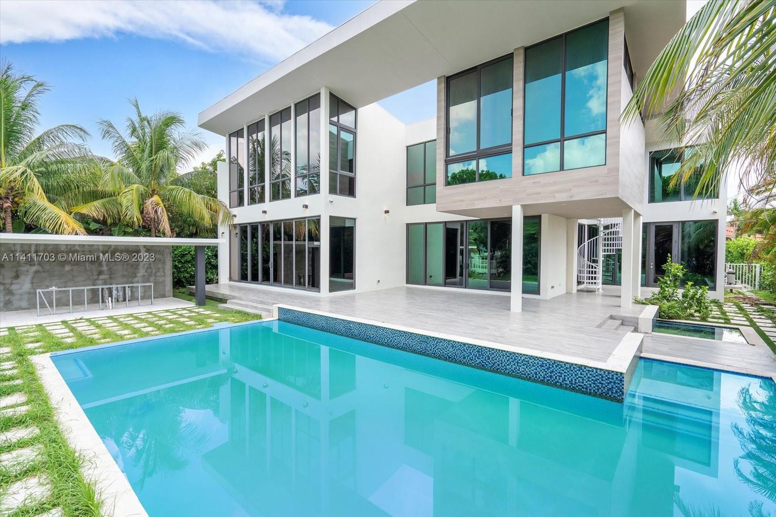 GOLDEN ISLES - Residential