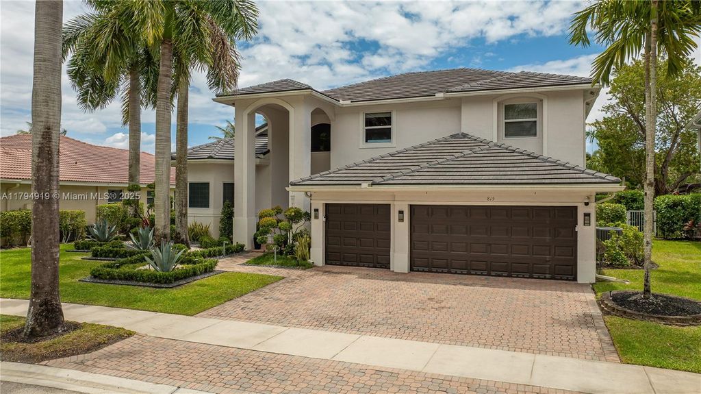 Photo of 815 Regal Cove Rd, Weston, FL 33327 (MLS # A11794919)