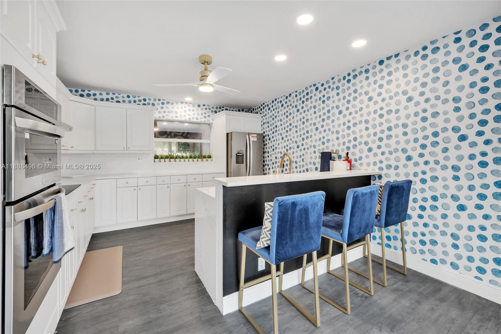 CORAL RIDGE ISLES - Residential