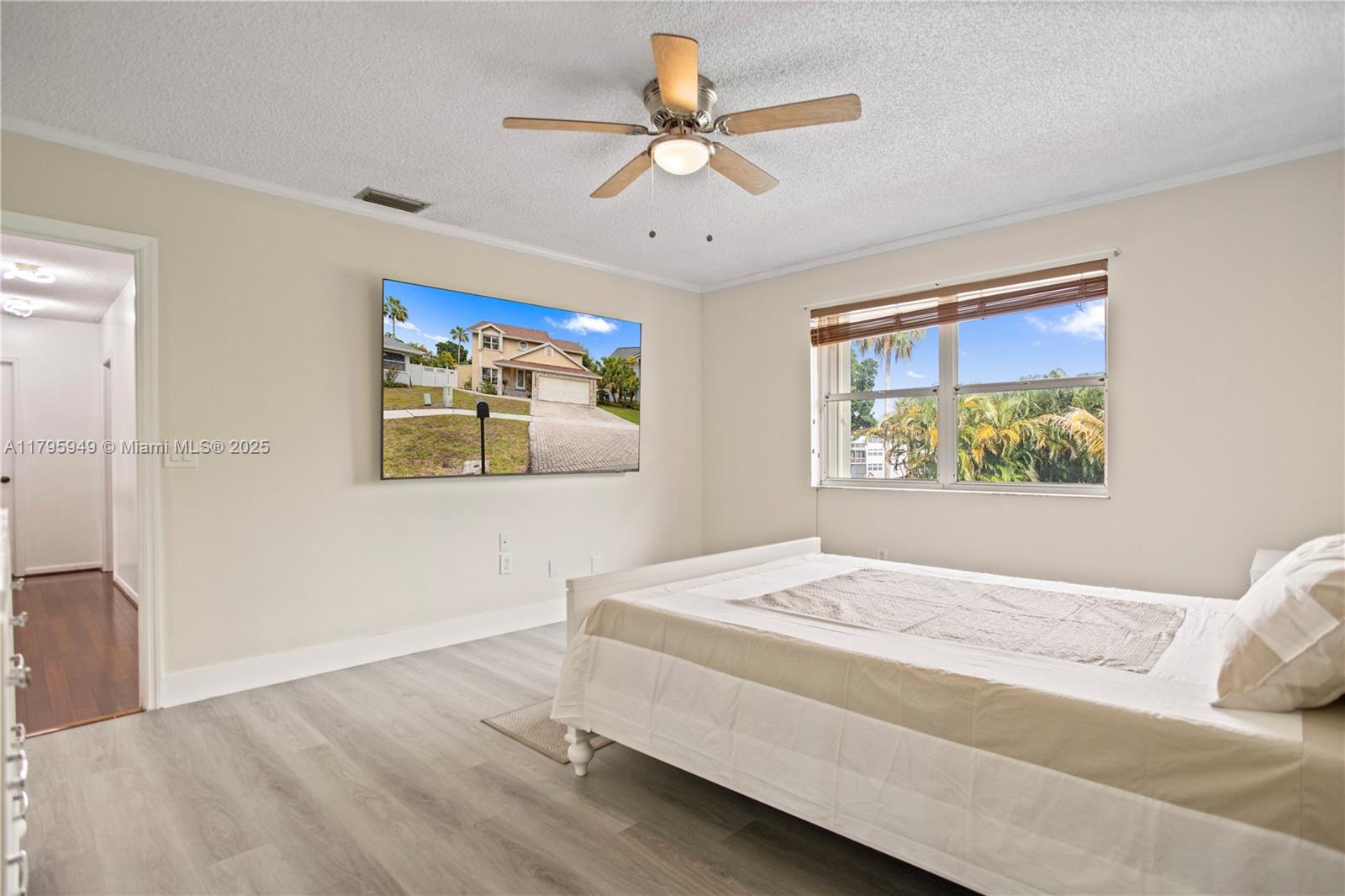 LAKESIDE SOUTH - Residential