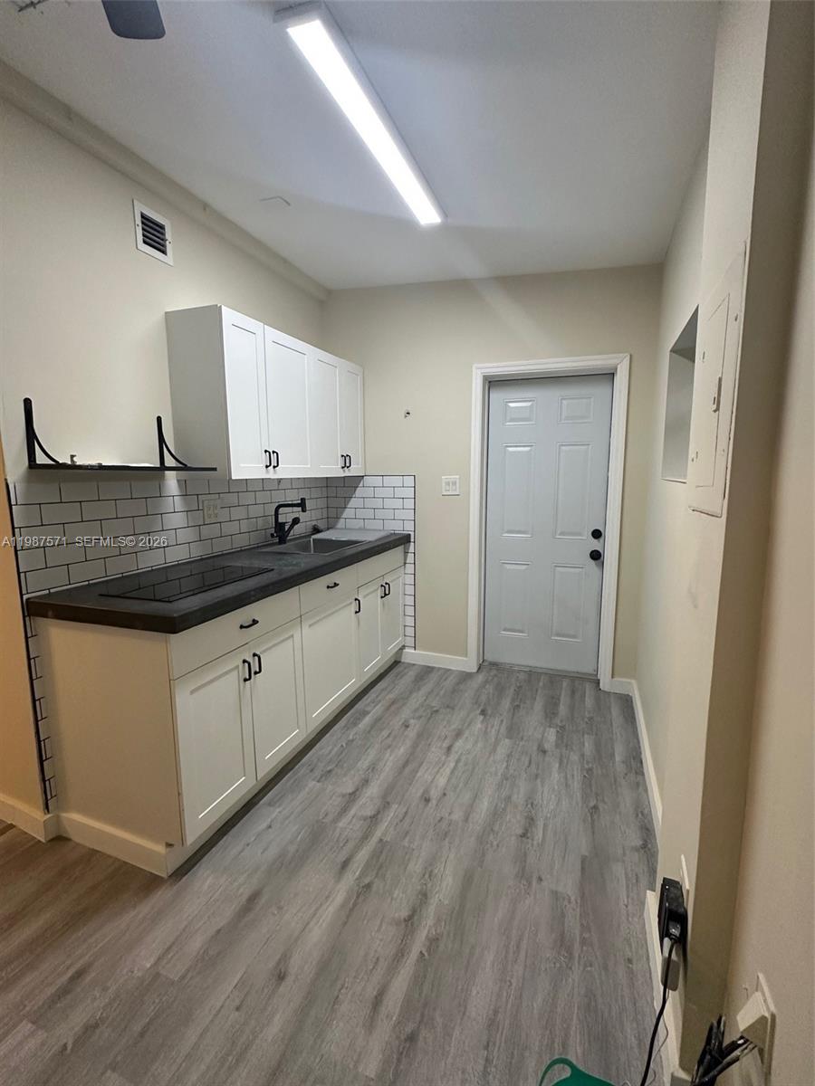 HIGHVIEW - Residential Lease