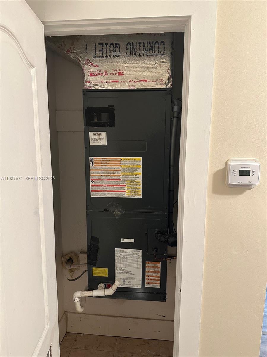 HIGHVIEW - Residential Lease