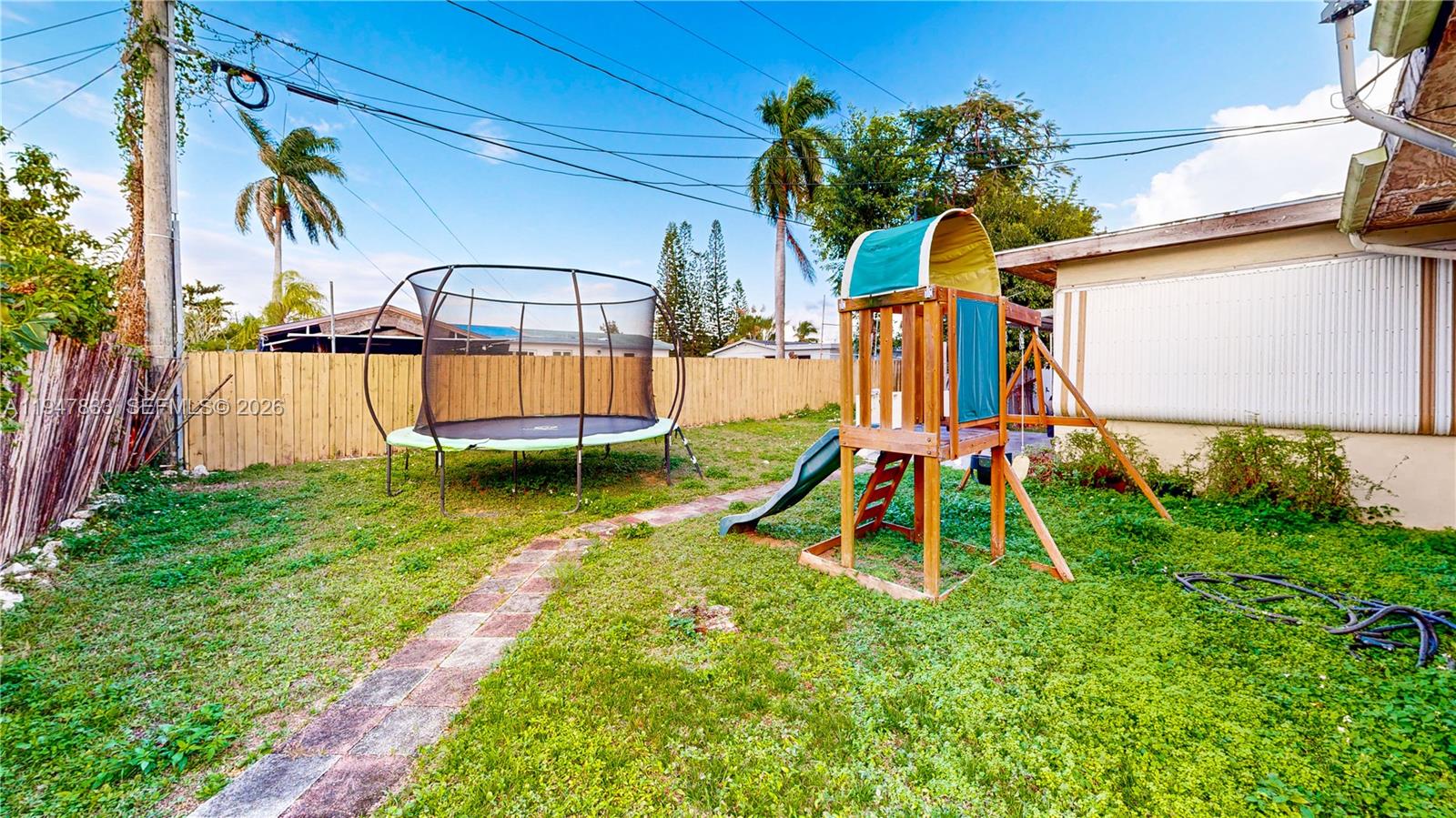 DIXIE ESTS 3RD ADDN - Residential