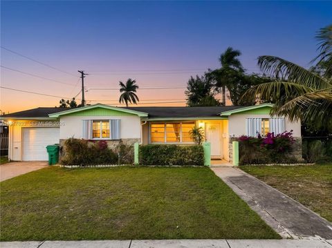 Photo of 15621 SW 298th Ter, Homestead, FL 33033 (MLS # A11947833)