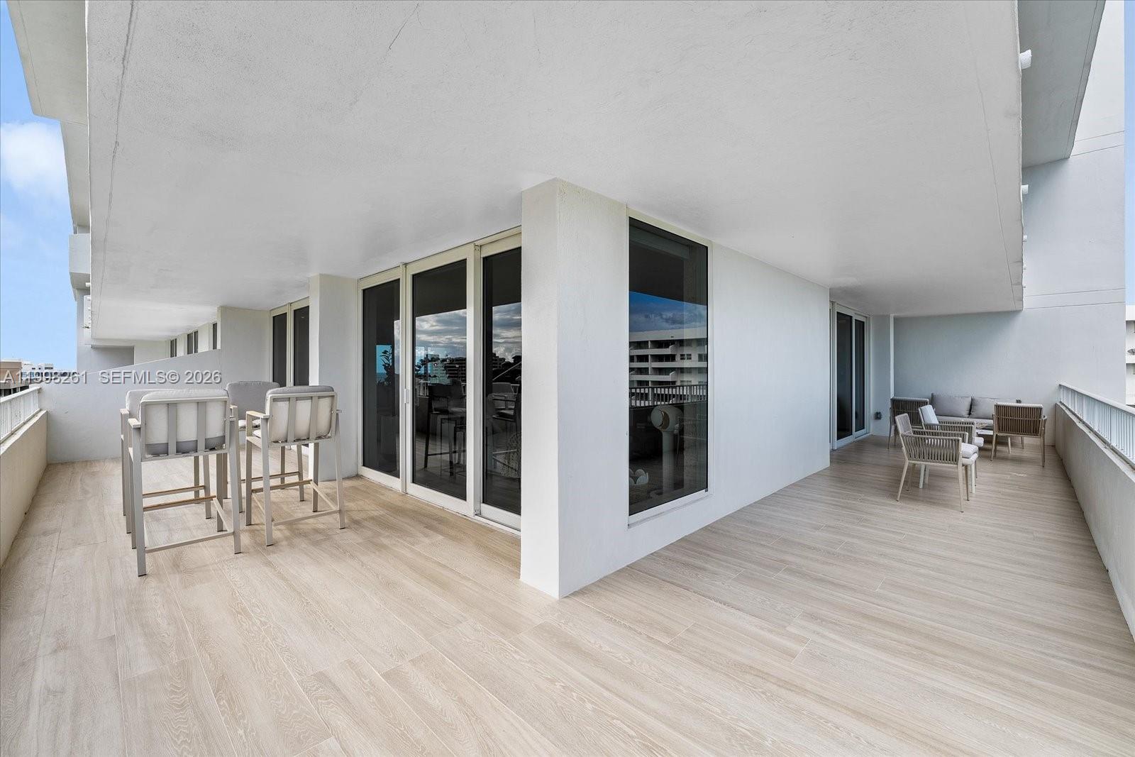 COMMODORE CLUB SOUTH COND - Residential Lease