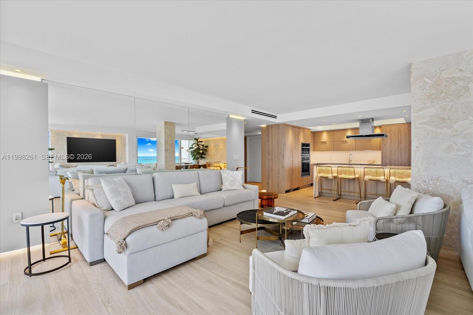 COMMODORE CLUB SOUTH COND - Residential Lease