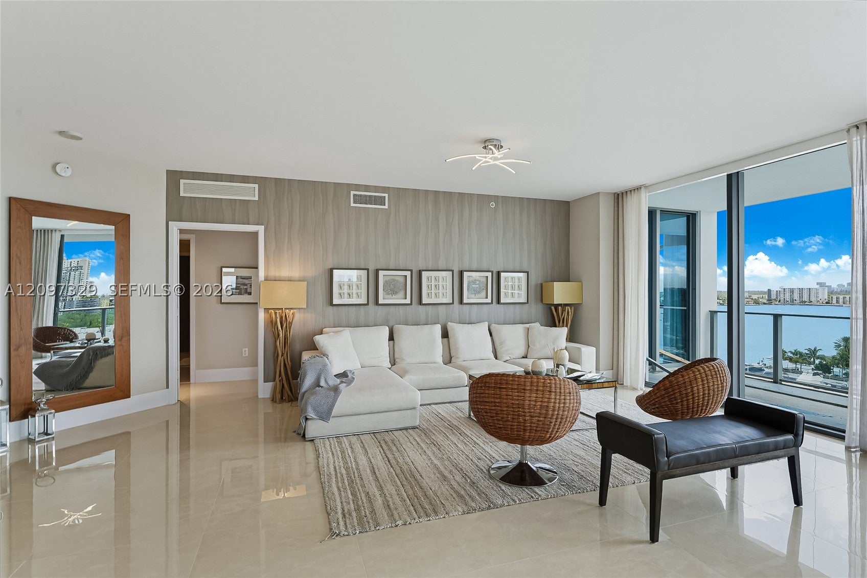 17301 Biscayne Blvd 901