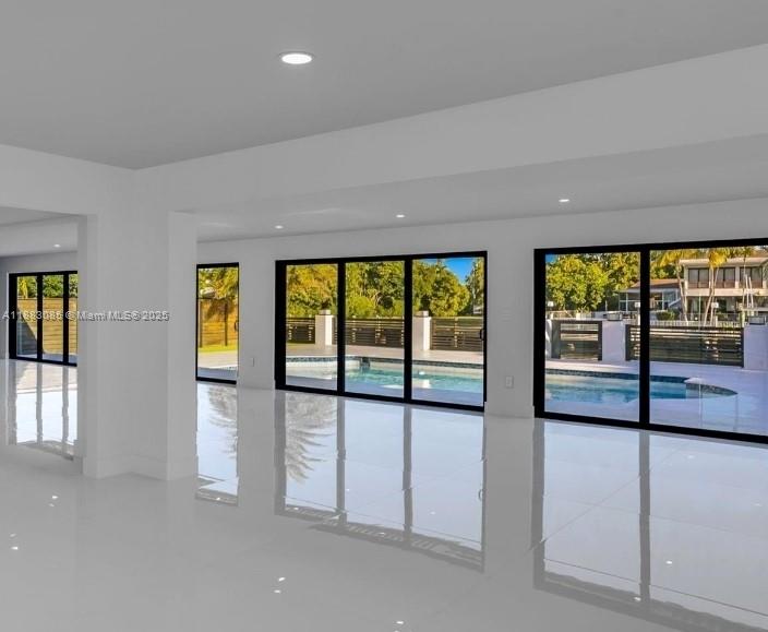 GOLDEN ISLES SEC D REPLAT - Residential Lease