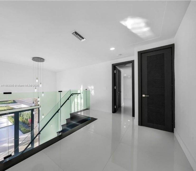 GOLDEN ISLES SEC D REPLAT - Residential Lease