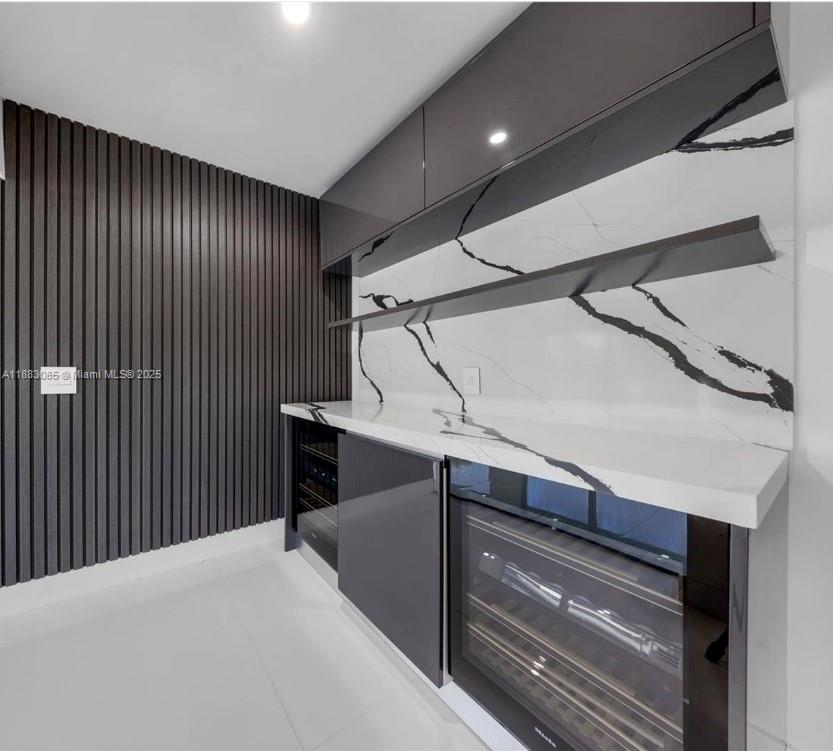 GOLDEN ISLES SEC D REPLAT - Residential Lease