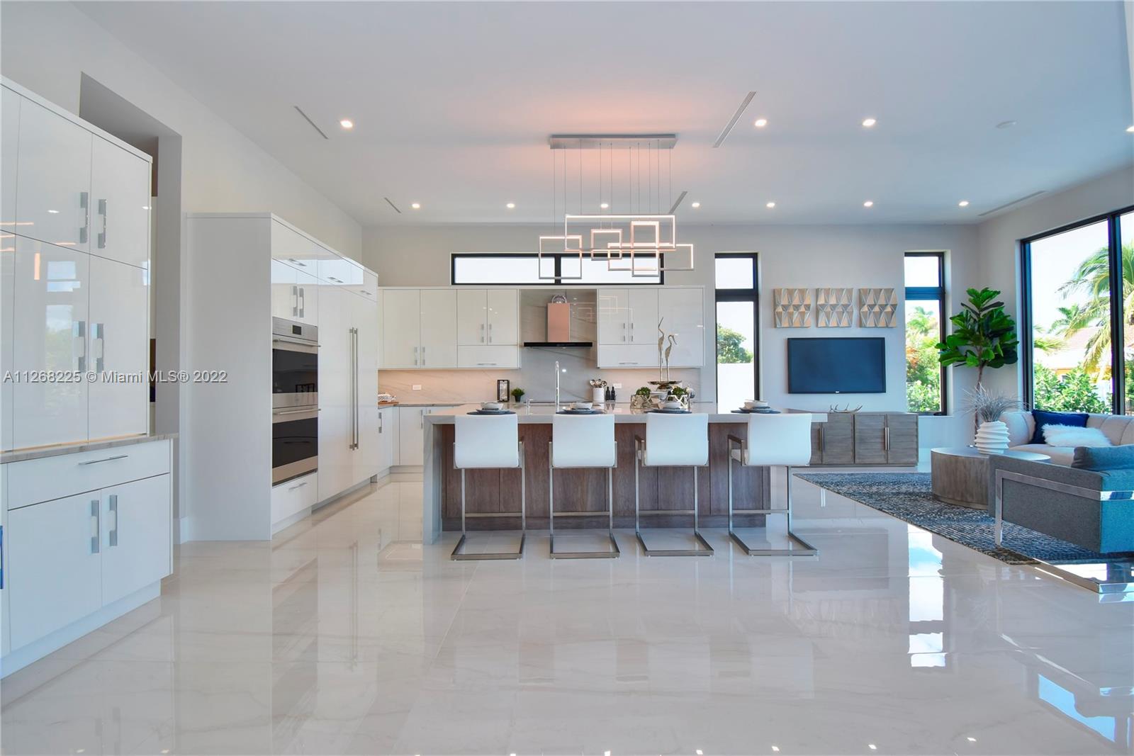 BOCA HARBOUR 4TH SEC - Residential