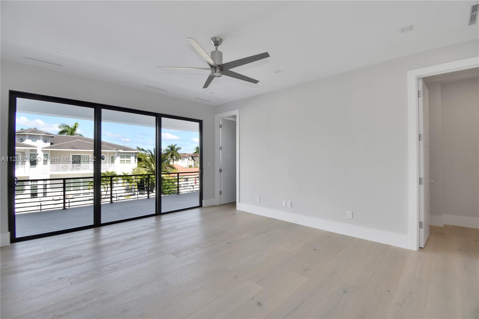 BOCA HARBOUR 4TH SEC - Residential