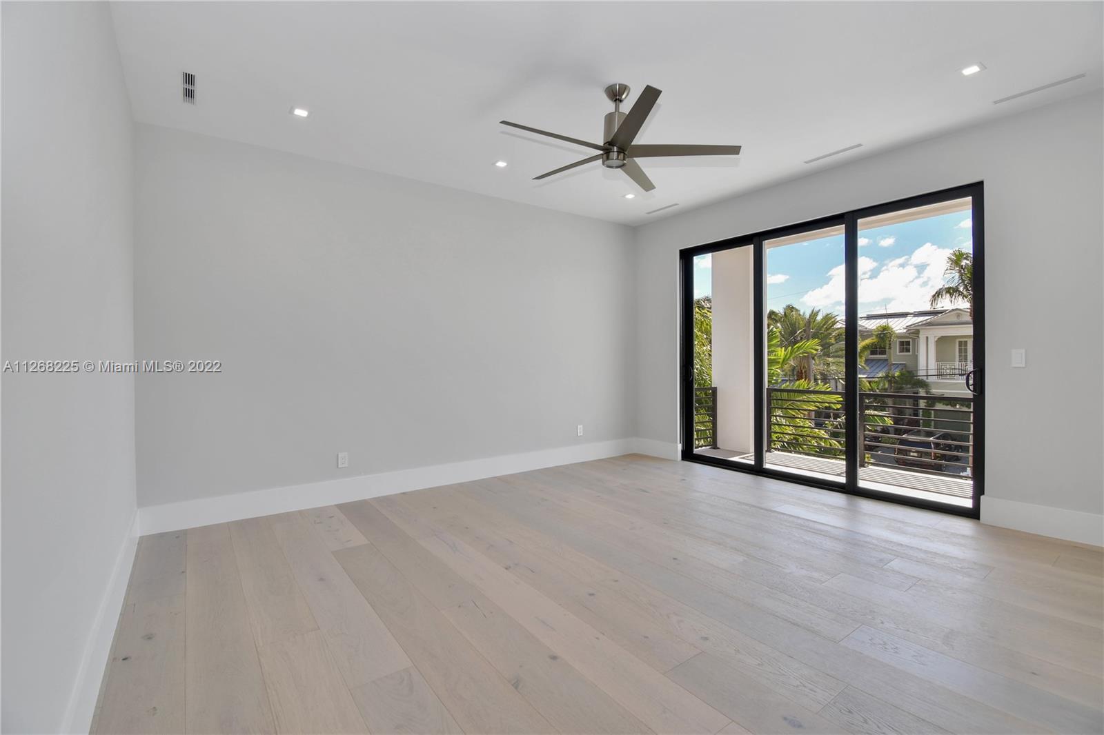 BOCA HARBOUR 4TH SEC - Residential