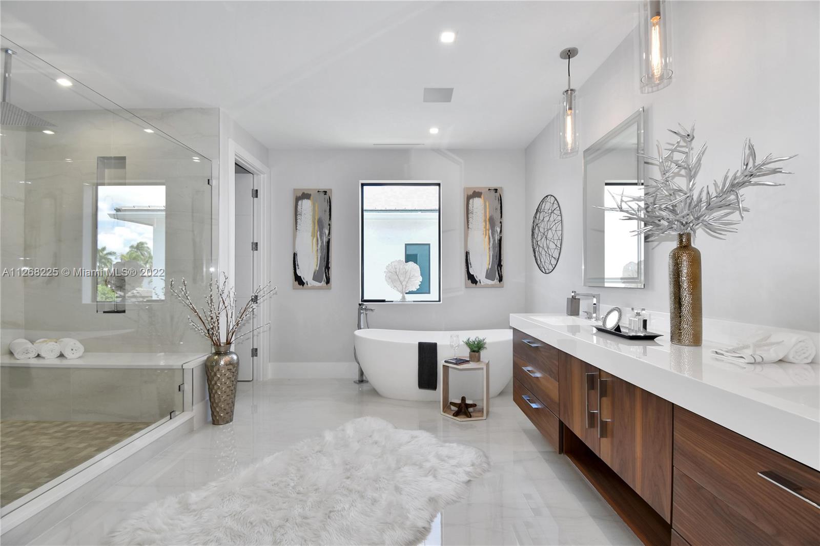 BOCA HARBOUR 4TH SEC - Residential