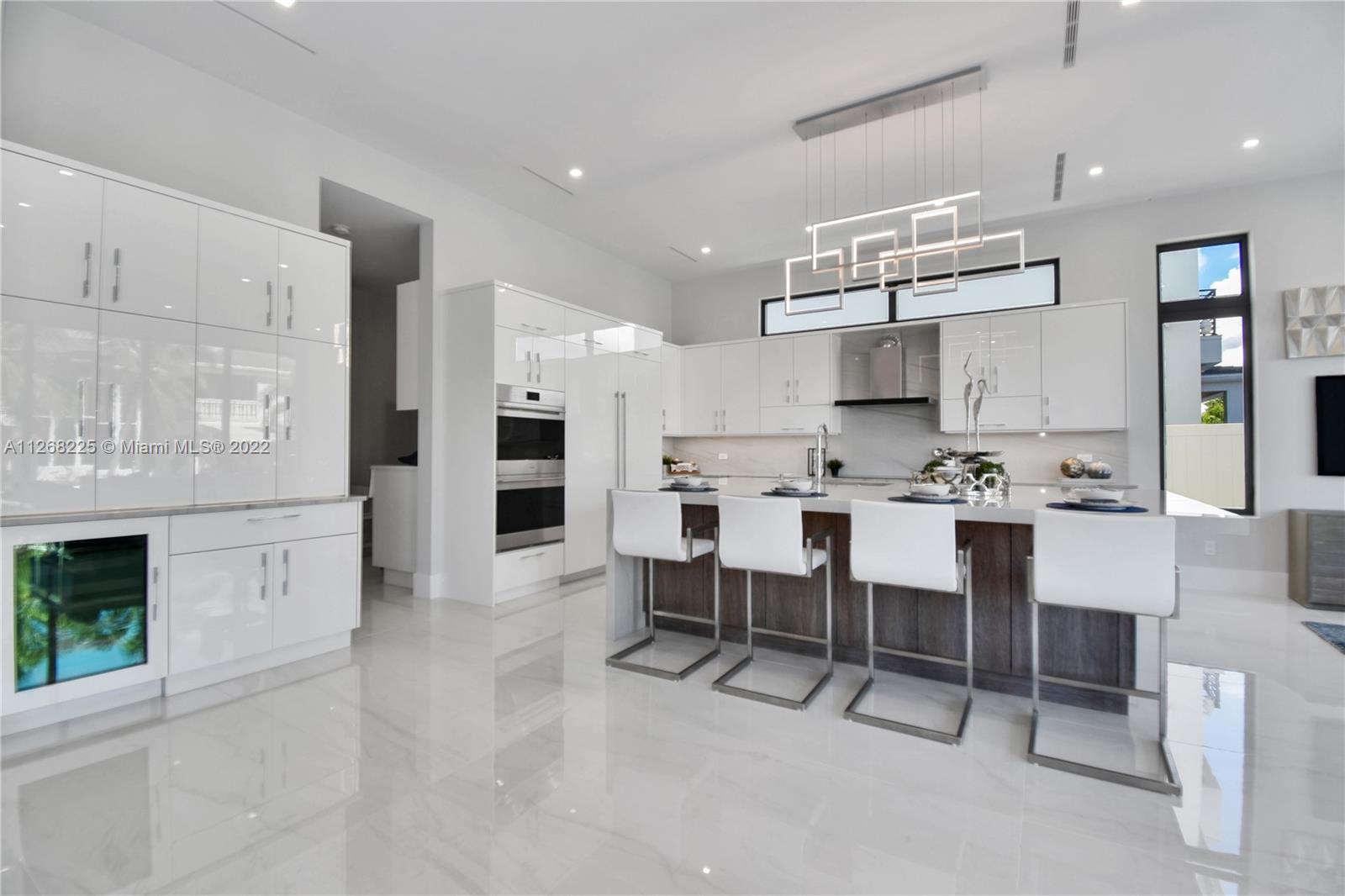 BOCA HARBOUR 4TH SEC - Residential