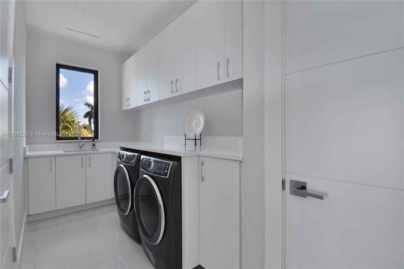 BOCA HARBOUR 4TH SEC - Residential