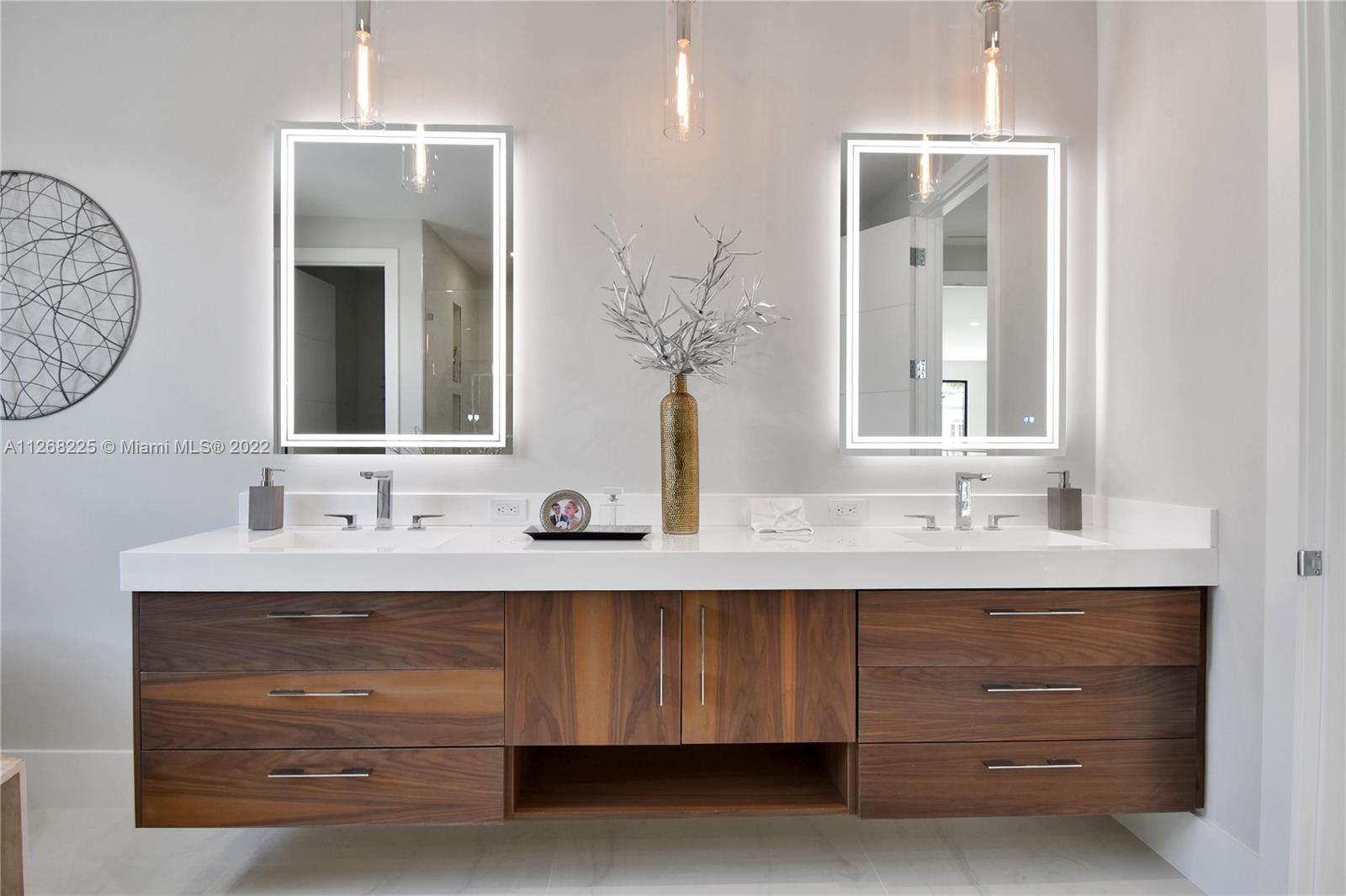 BOCA HARBOUR 4TH SEC - Residential