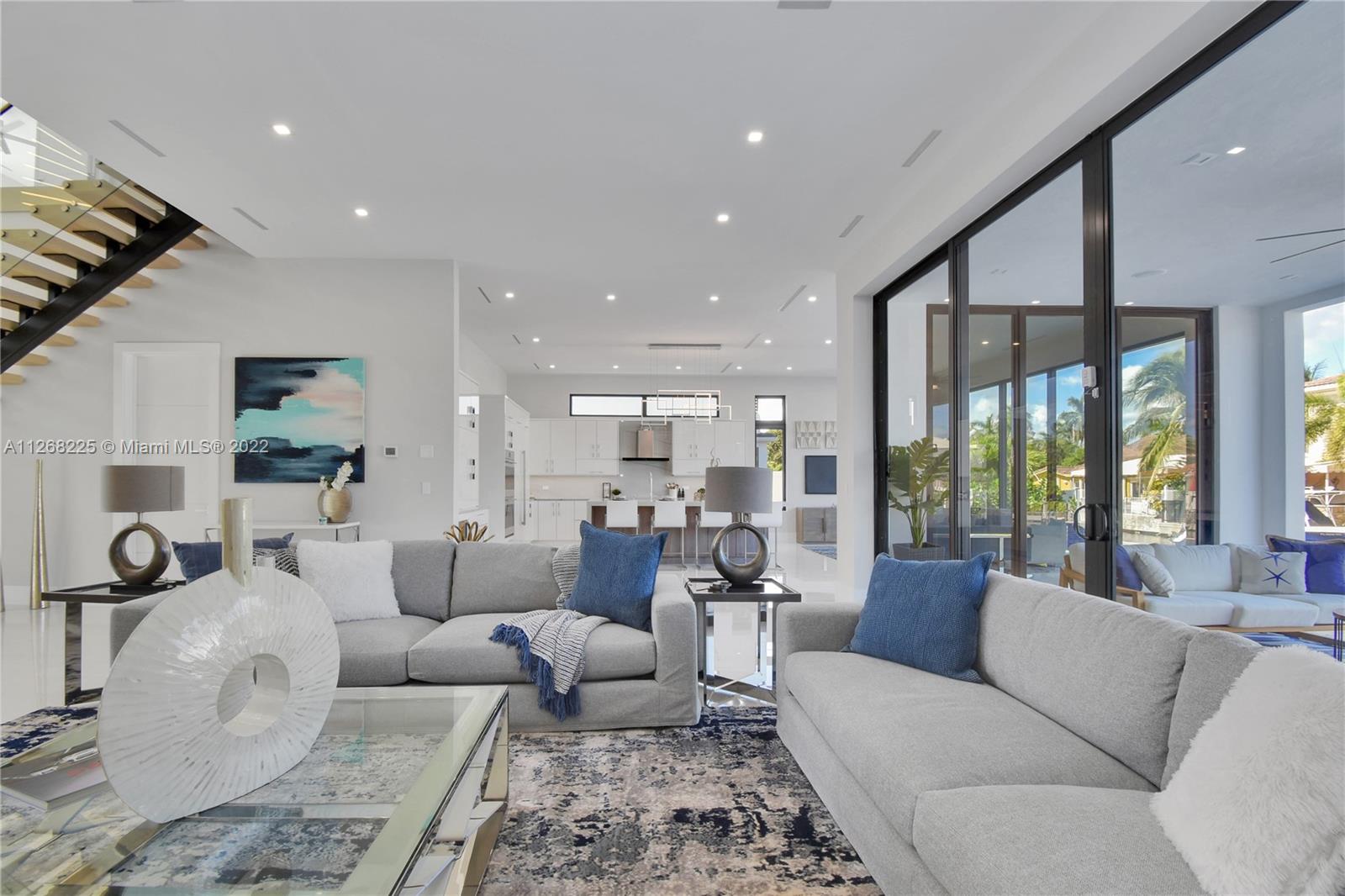 BOCA HARBOUR 4TH SEC - Residential