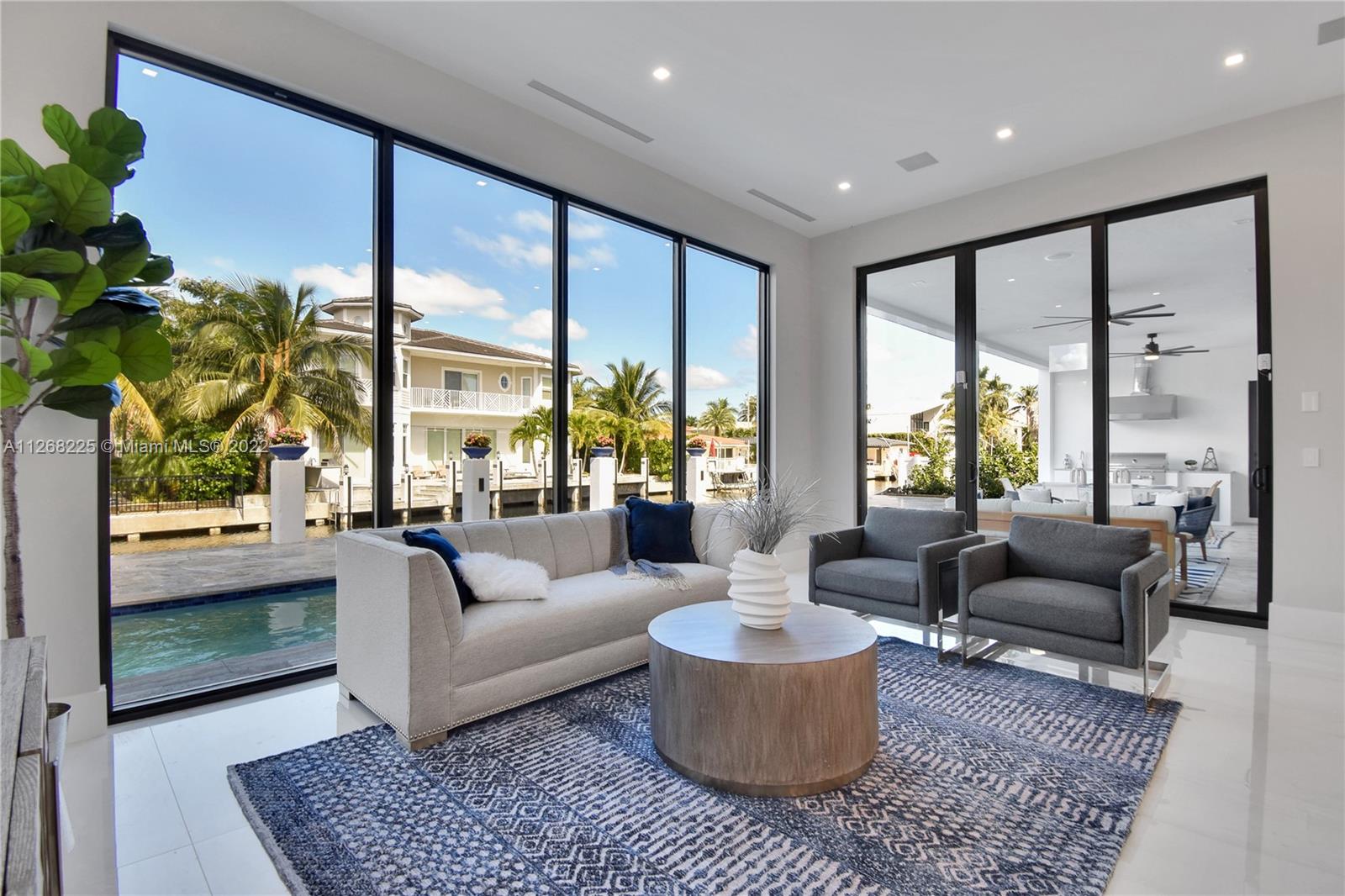 BOCA HARBOUR 4TH SEC - Residential