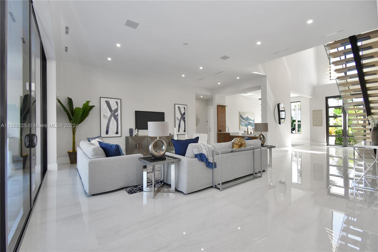 BOCA HARBOUR 4TH SEC - Residential