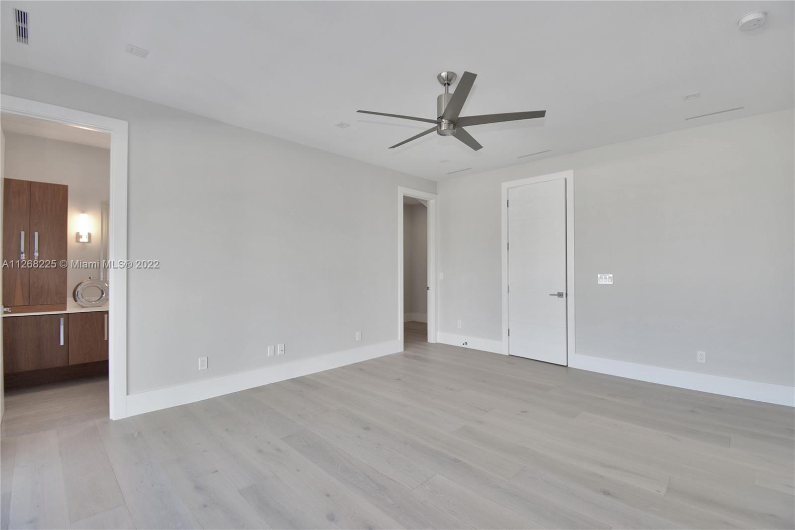 BOCA HARBOUR 4TH SEC - Residential