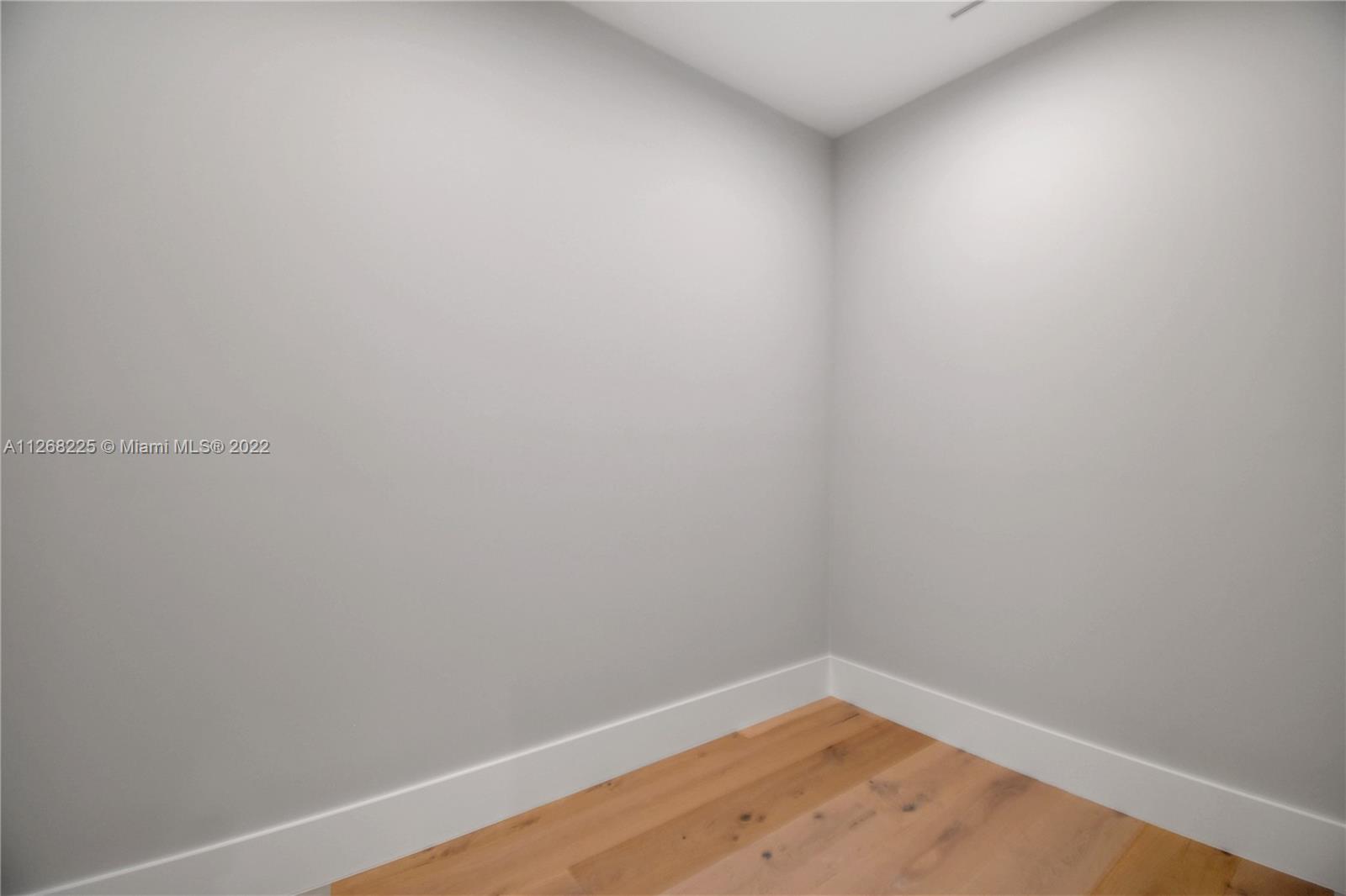 BOCA HARBOUR 4TH SEC - Residential