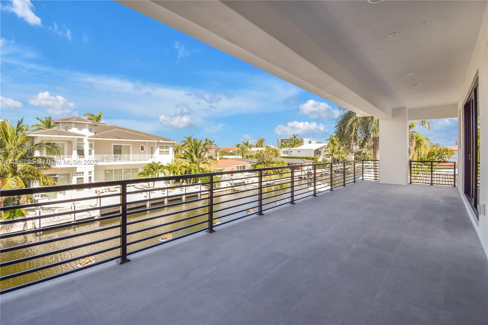 BOCA HARBOUR 4TH SEC - Residential