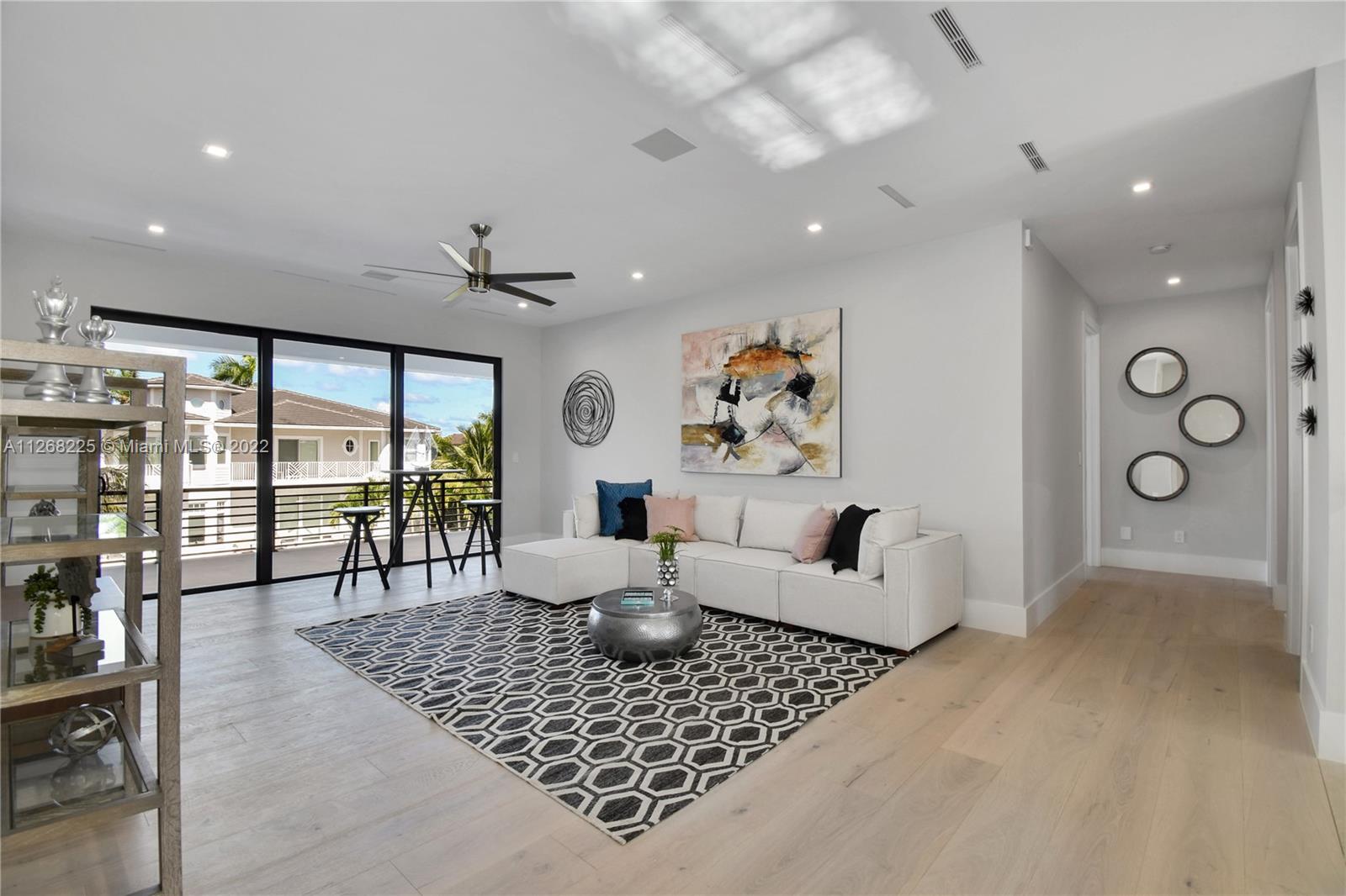 BOCA HARBOUR 4TH SEC - Residential