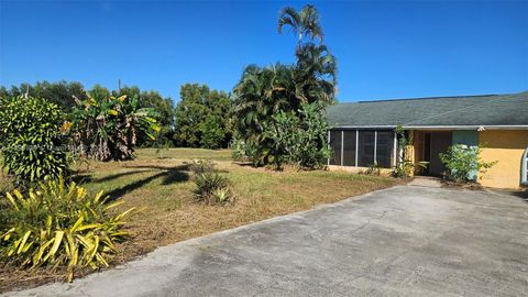 11530 Riggs Rd Naples FL 34114