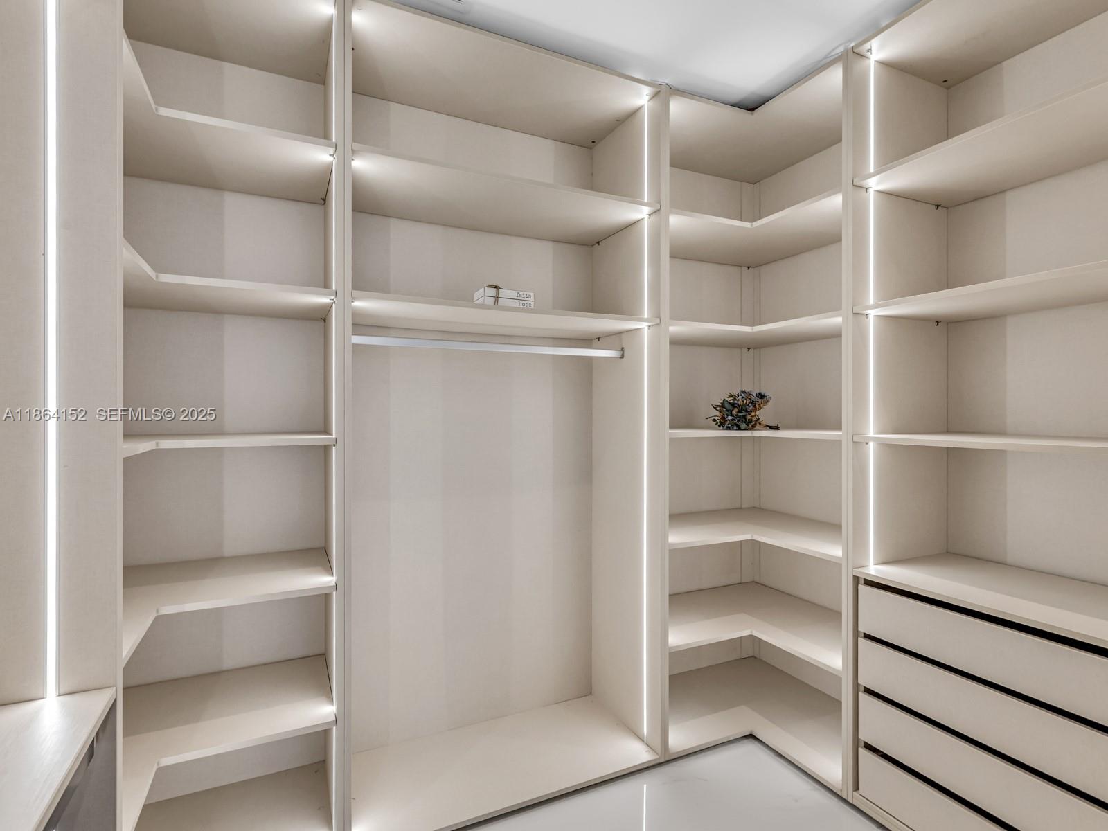 Aria Reserve - Residential