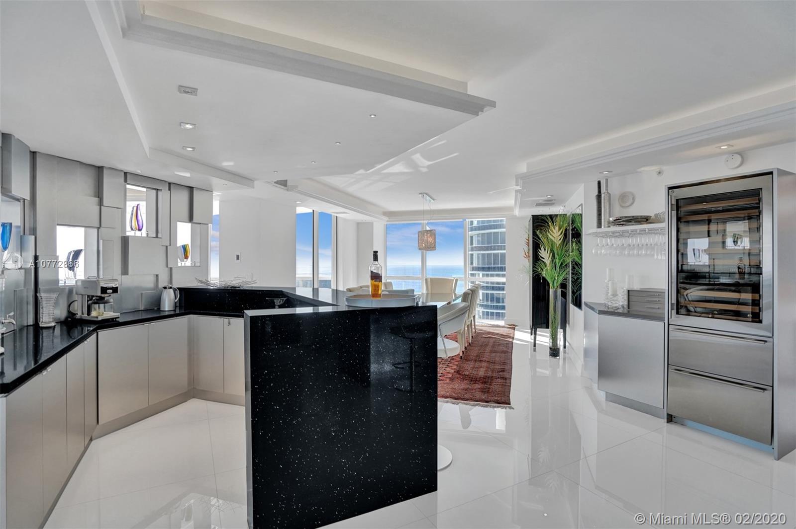 TRUMP ROYALE CONDO - Residential