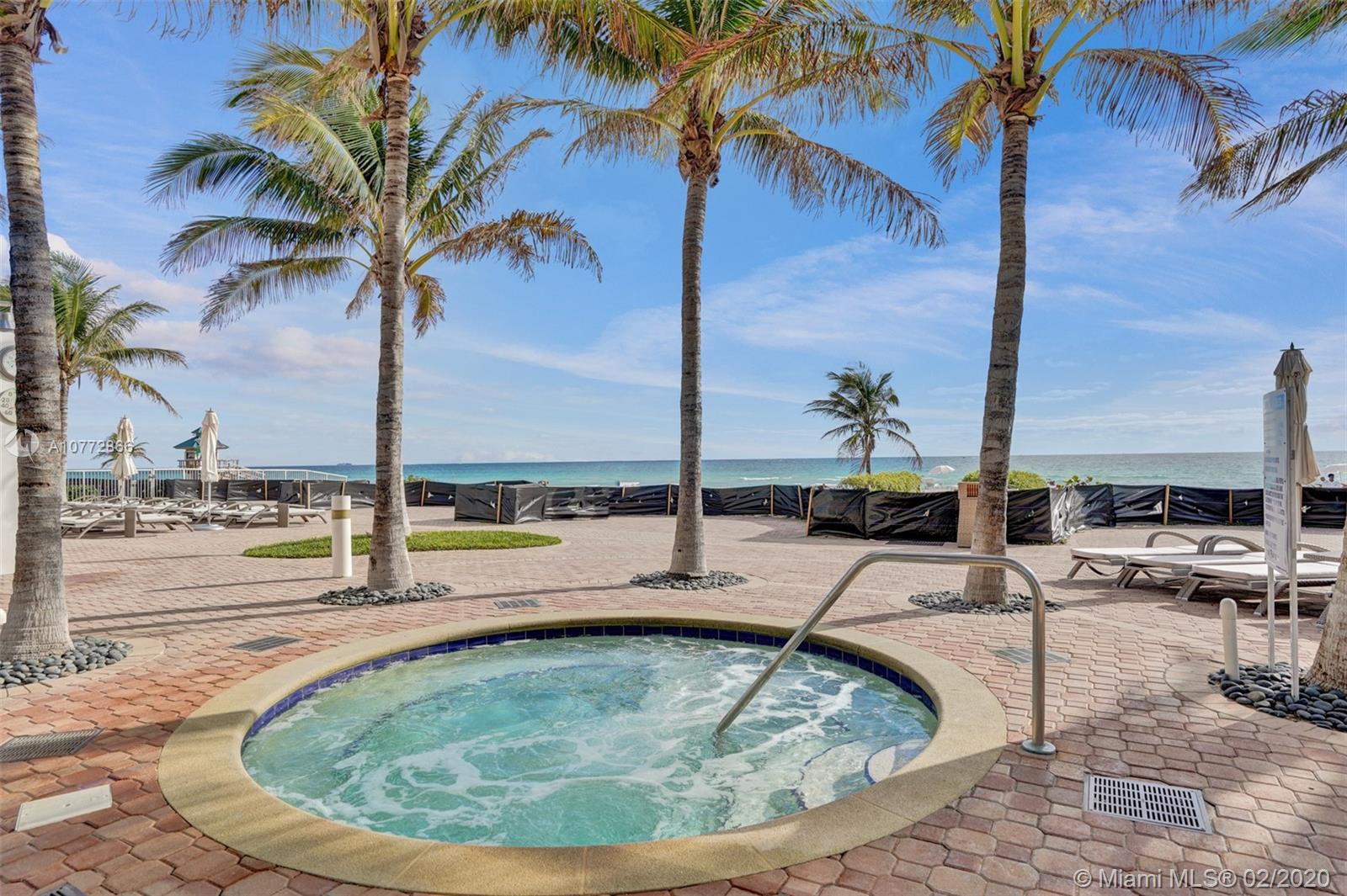 TRUMP ROYALE CONDO - Residential