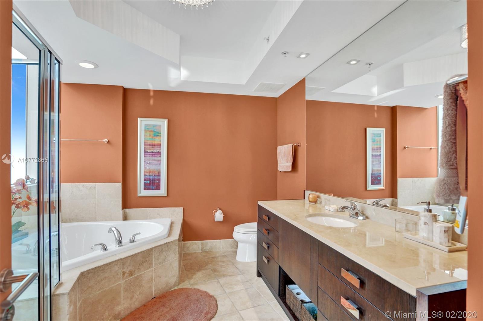 TRUMP ROYALE CONDO - Residential