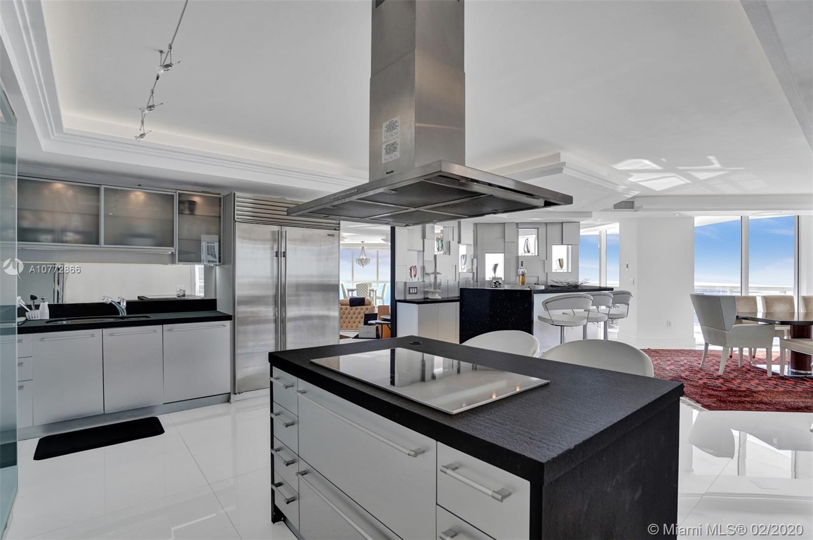 TRUMP ROYALE CONDO - Residential