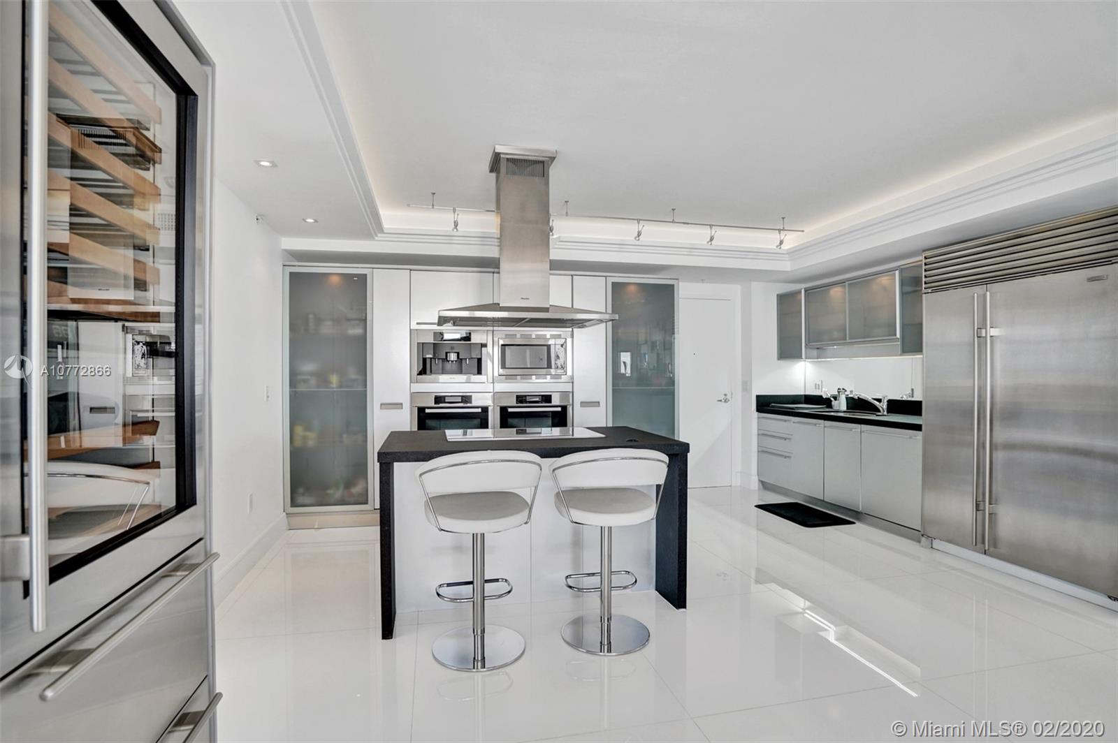 TRUMP ROYALE CONDO - Residential