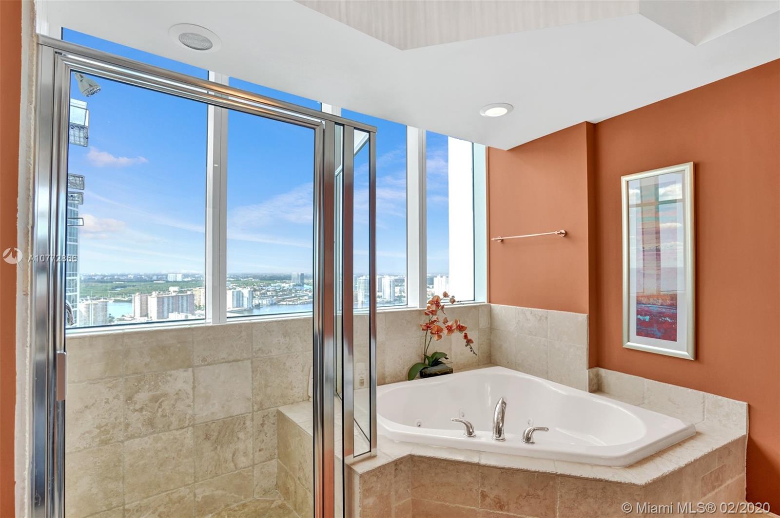 TRUMP ROYALE CONDO - Residential