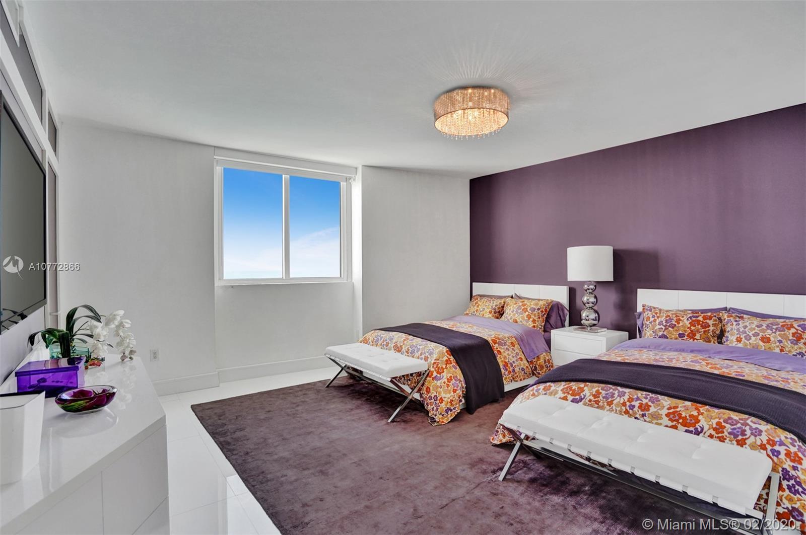 TRUMP ROYALE CONDO - Residential