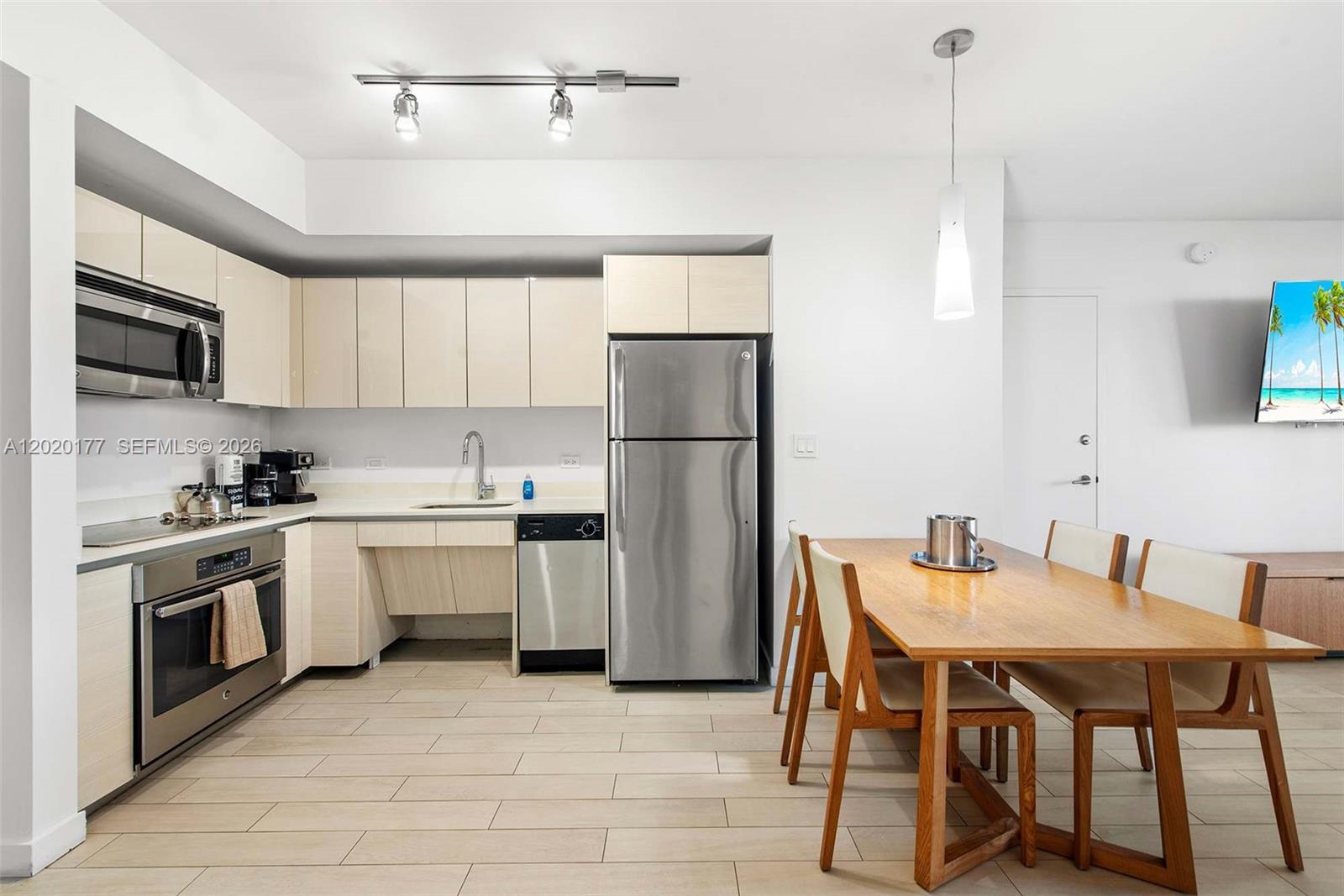 BEACHWALK CONDOMINIUM - Residential