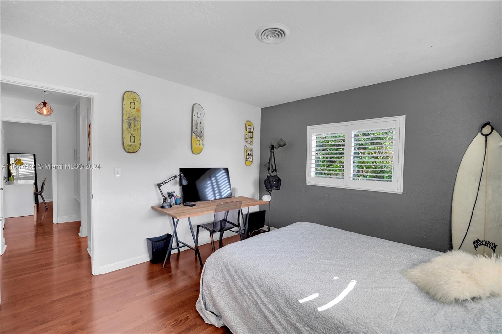 COUNTRY CLUB VILLAGE SEC - Residential